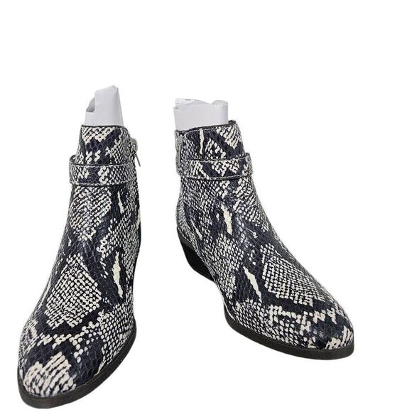 Coach dylan booties NIB - Picture 1 of 6